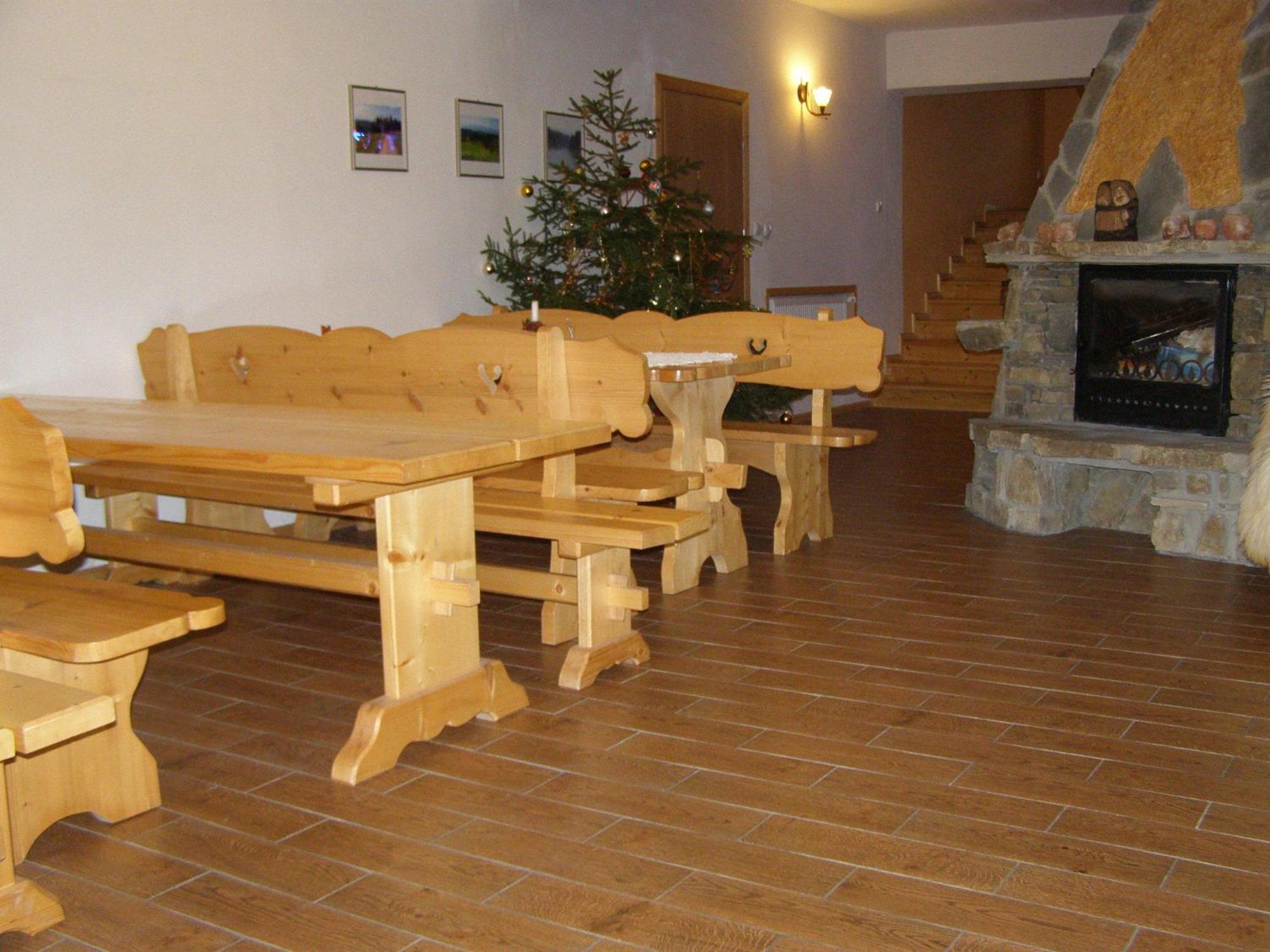Dom Goscinny Na Skolach Gliczarow Exterior photo